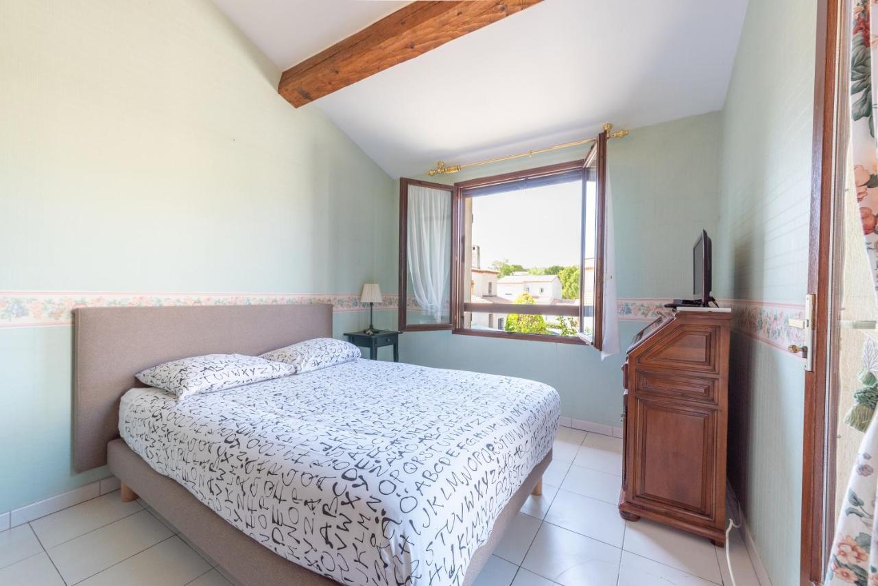 Maison Cosy Avec Petite Piscine Сикс-Фор-ле-Плаж Екстериор снимка